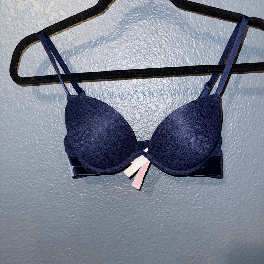 Victoria's Secret Navy Lace Push-Up Bra